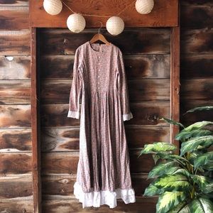 Vintage 1970s prairie dress floral long cottagecore lace pink bodice buttons